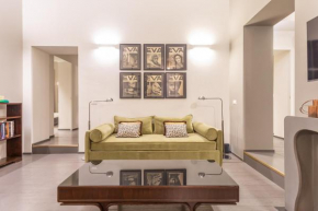 Spanish Steps DeLuxe Apartment